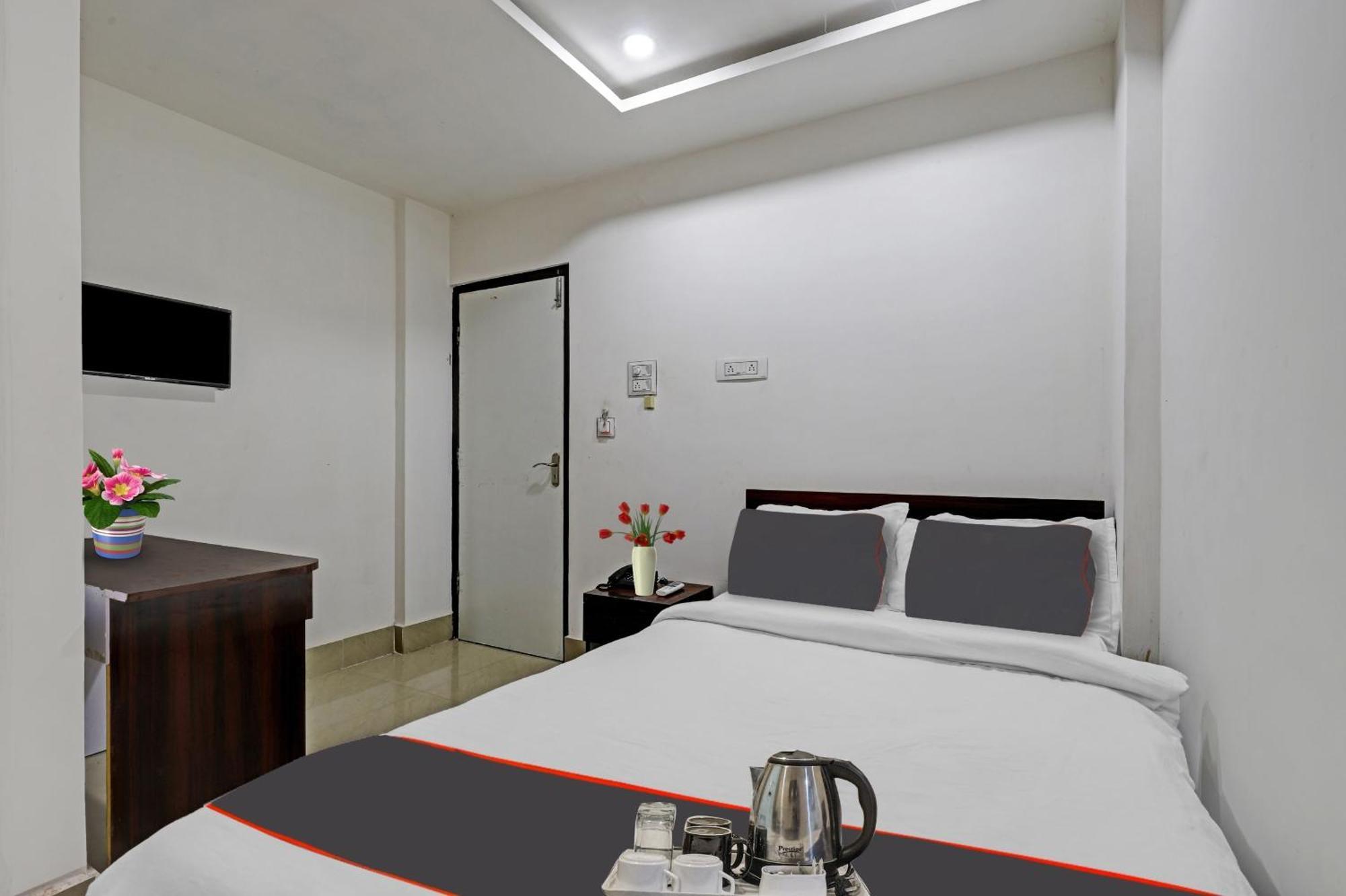 Hotel O Lakhi Guest House Guwahati Zewnętrze zdjęcie