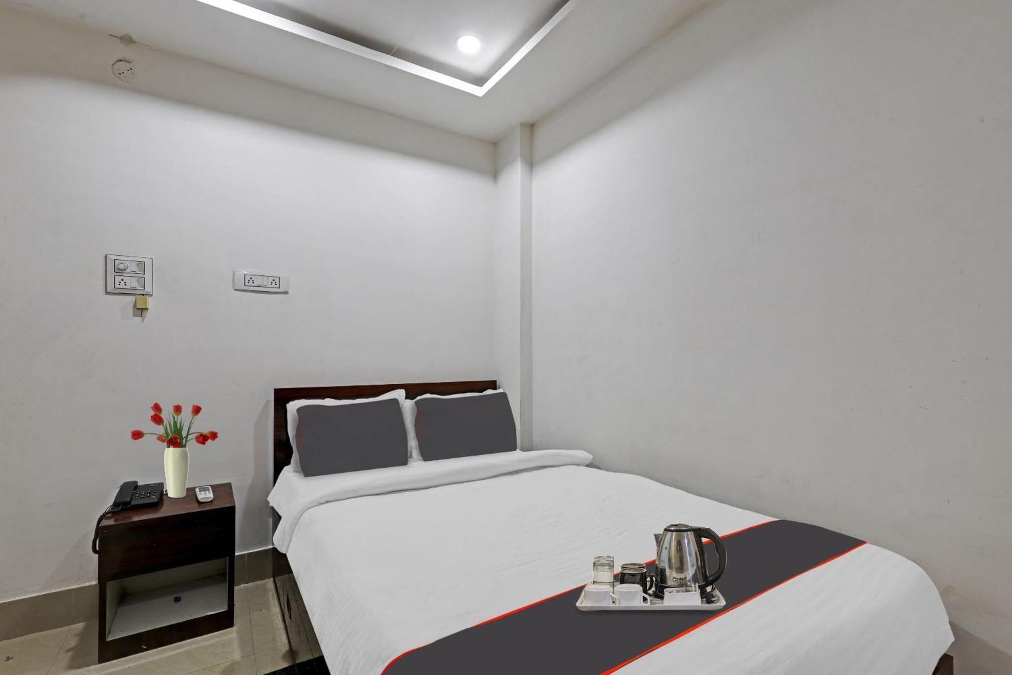 Hotel O Lakhi Guest House Guwahati Zewnętrze zdjęcie