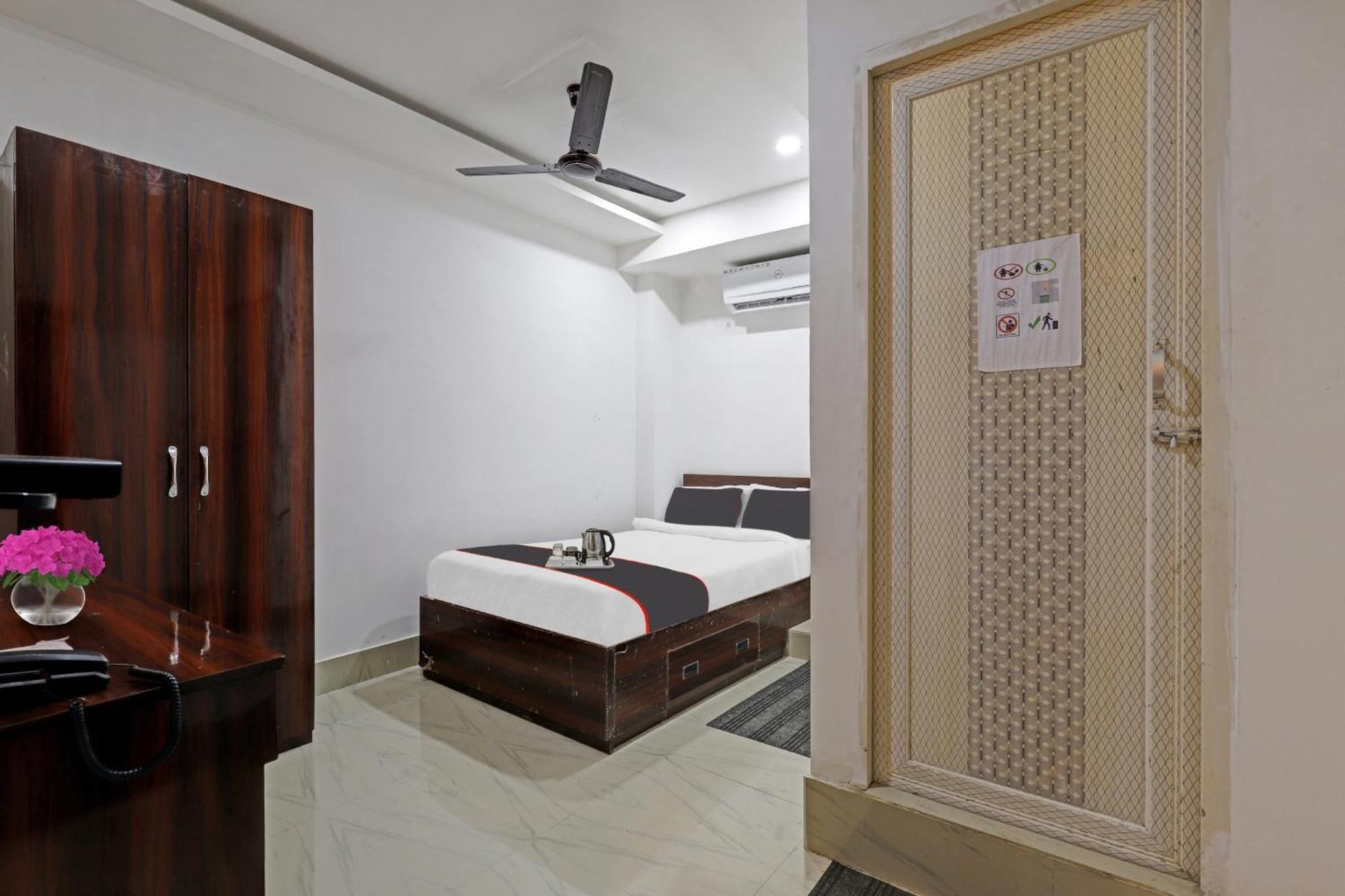 Hotel O Lakhi Guest House Guwahati Zewnętrze zdjęcie