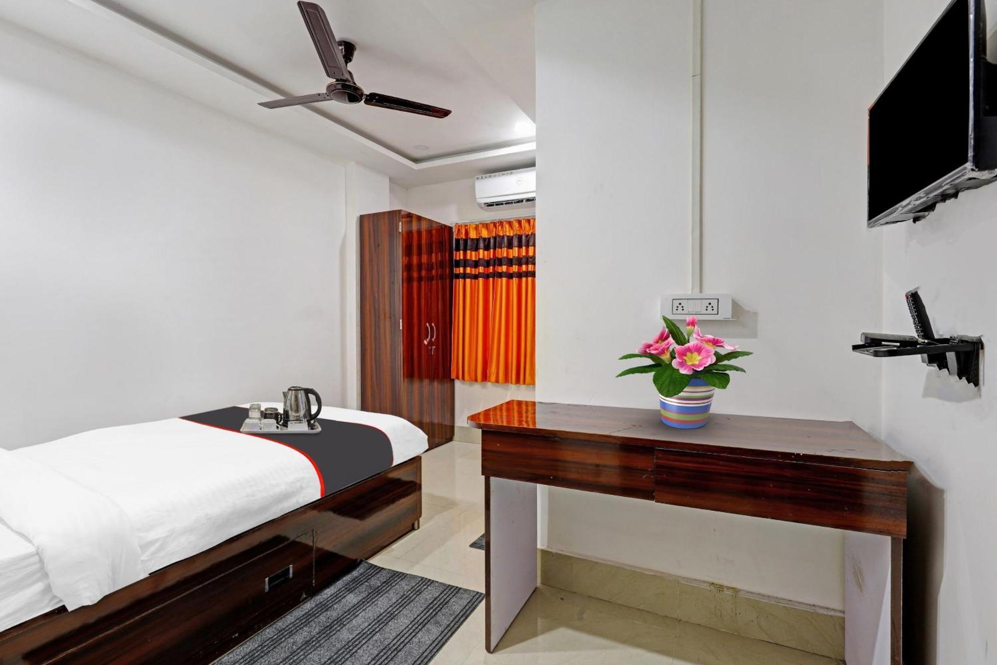 Hotel O Lakhi Guest House Guwahati Zewnętrze zdjęcie