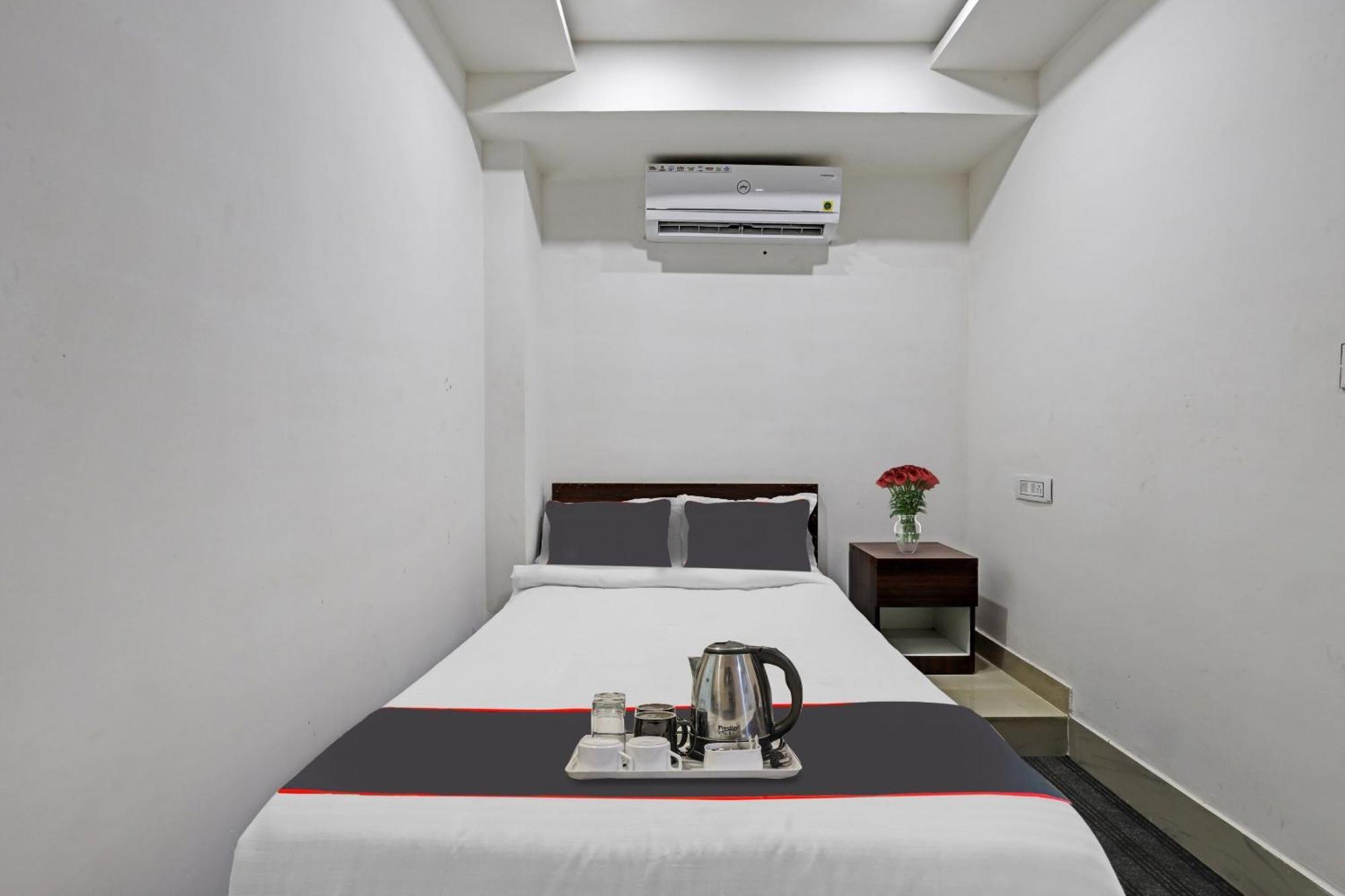 Hotel O Lakhi Guest House Guwahati Zewnętrze zdjęcie