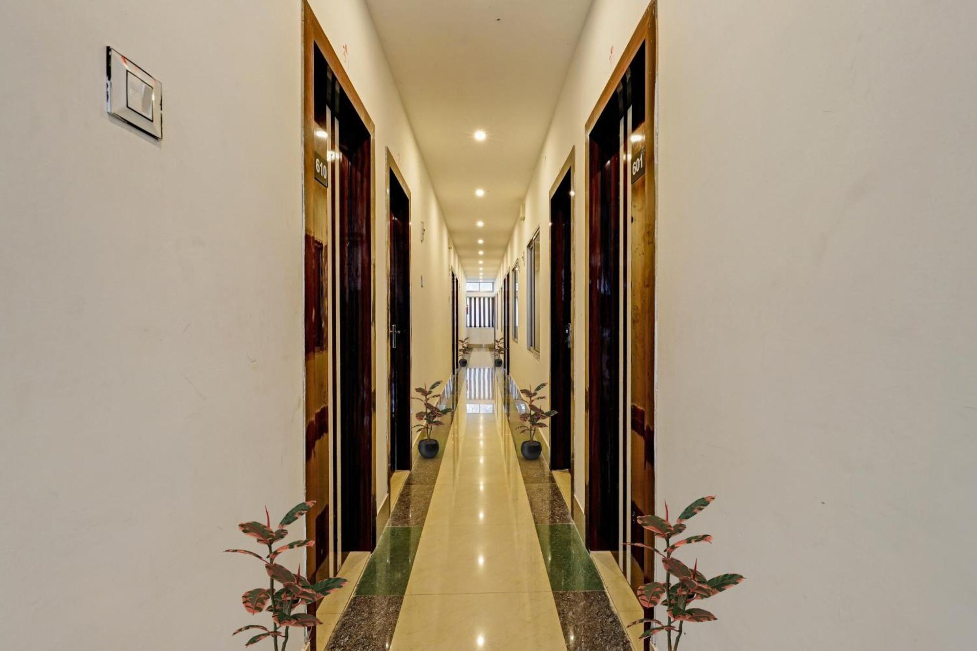 Hotel O Lakhi Guest House Guwahati Zewnętrze zdjęcie